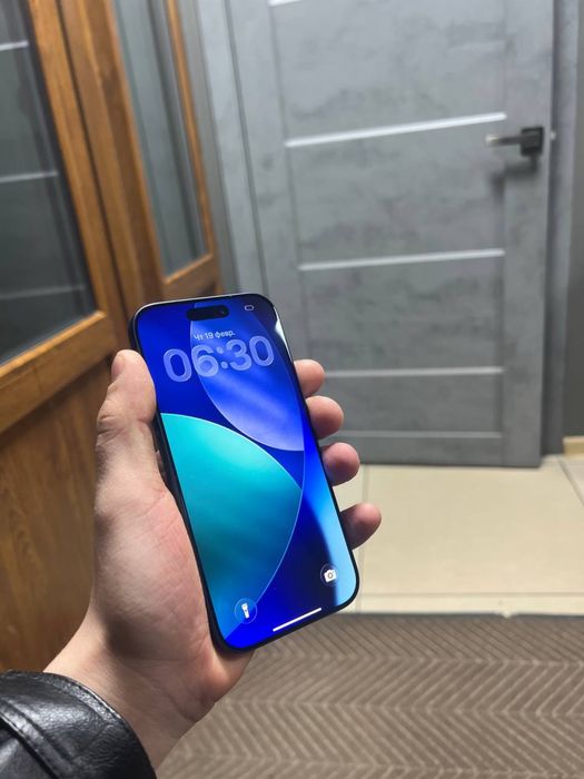 продам айфон 17 про на 512гб