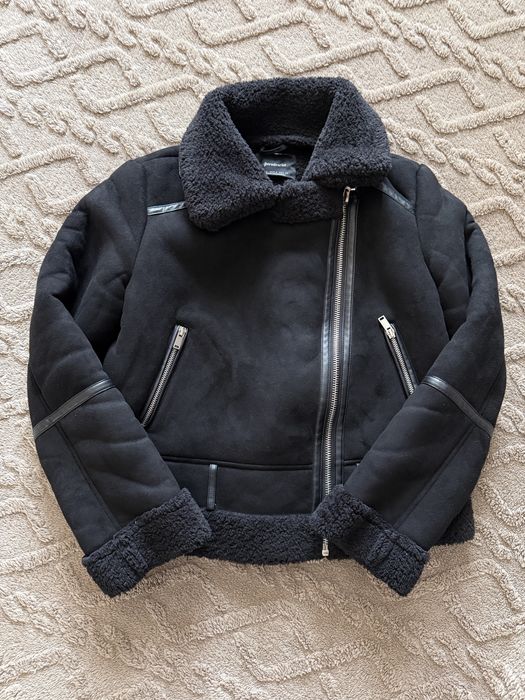 Дамско яке Stradivarius