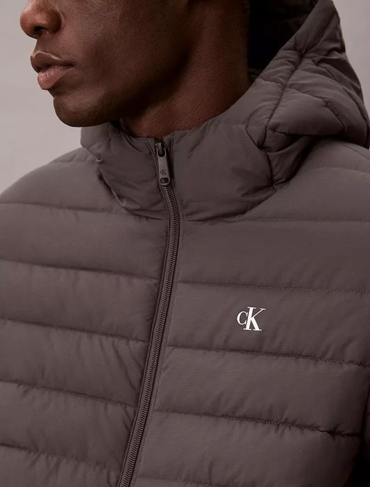 Продам куртку Calvin Klein