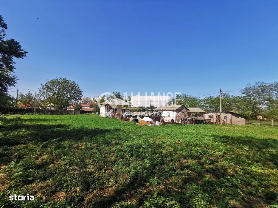 Topraisar casa cu teren 2088 mp