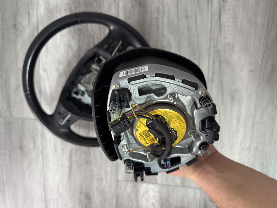 volan bmw f10 f11 complet!