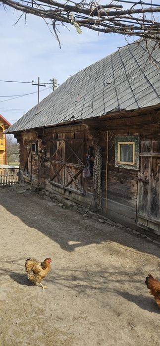 Grajd din lemn  de vânzare