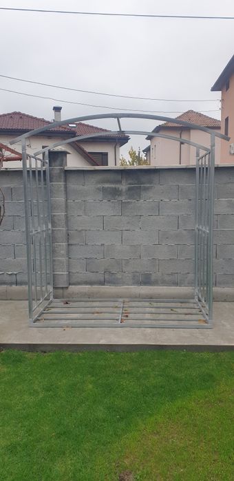 Метален навес за дърва