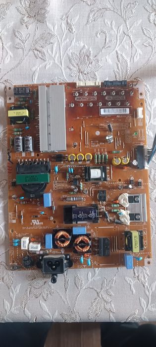 Части за телевизор LG42LB679V