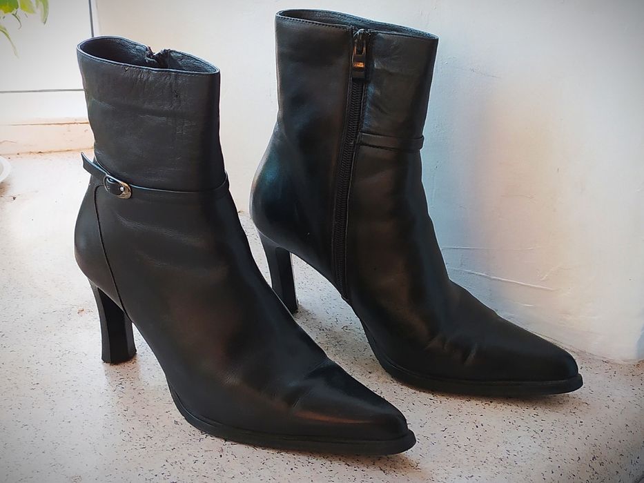 Сапоги женские, кожа