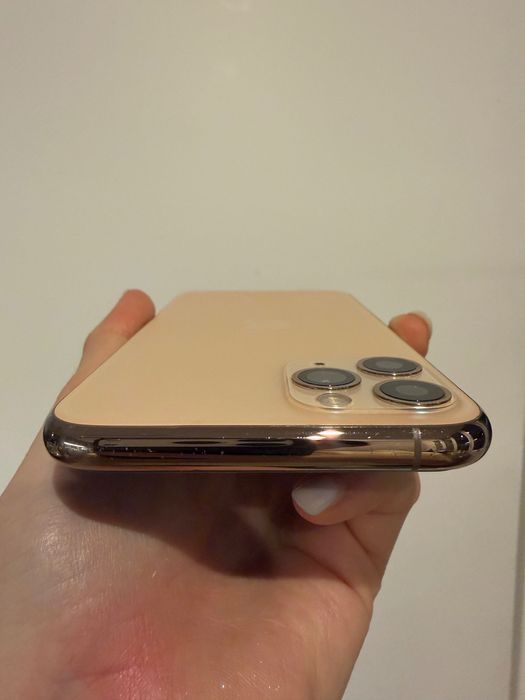 iPhone 11 Pro Gold