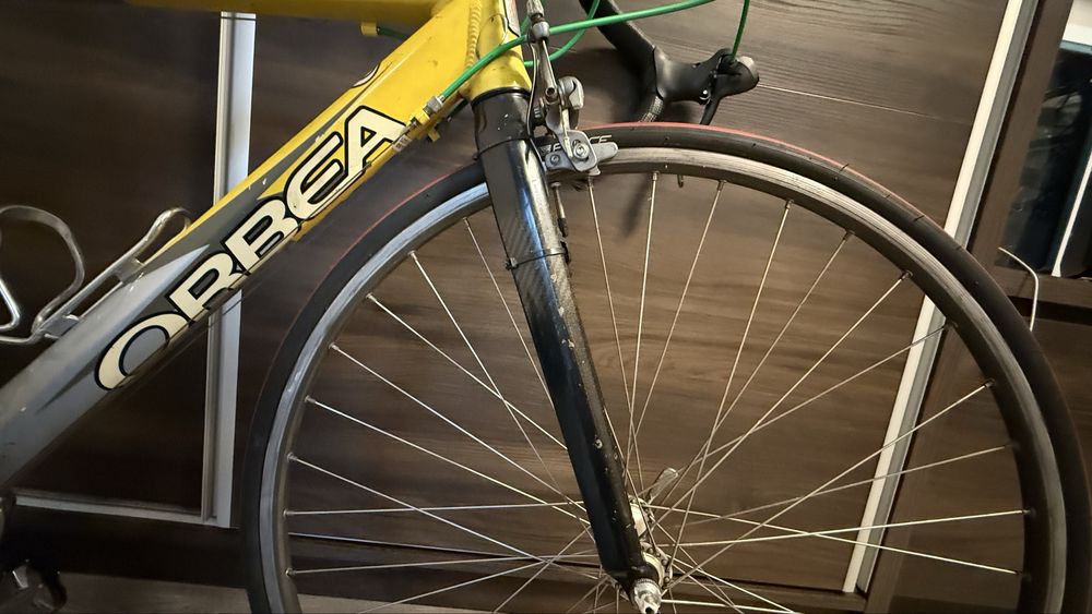 Vând  cursiera aluminiu Orbea