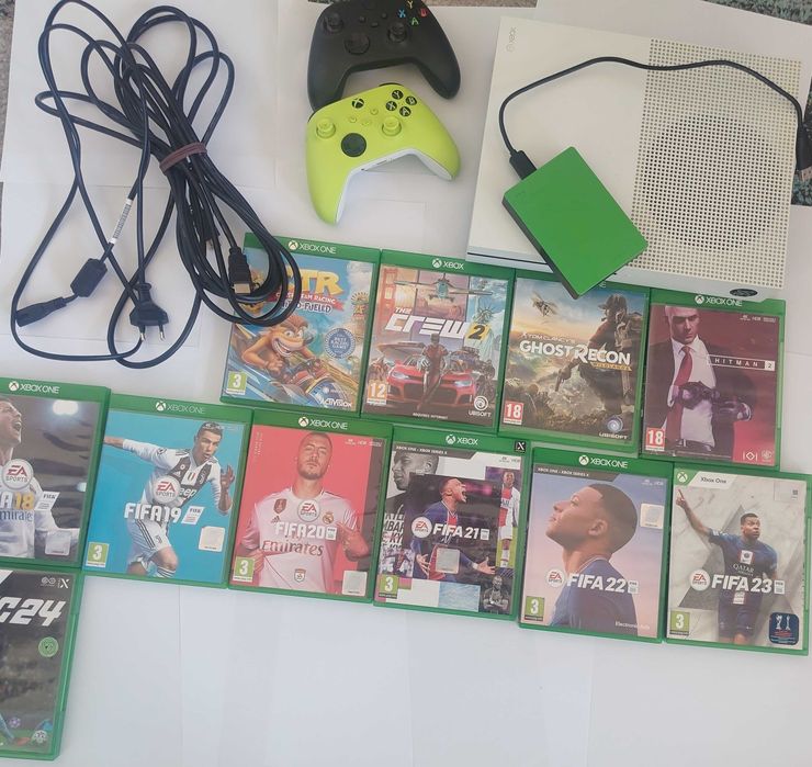 Xbox One s 1TB + 11 jocuri