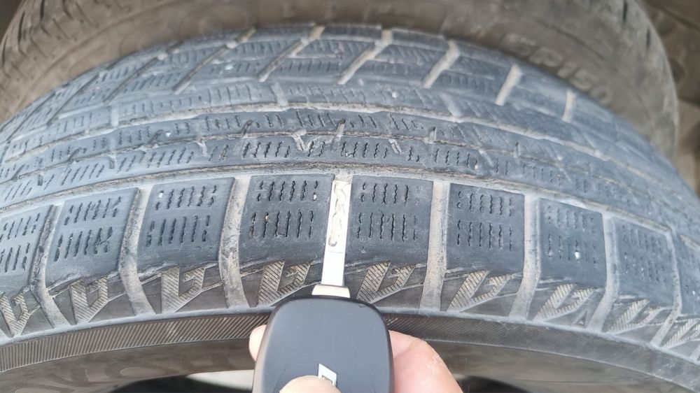 Продается шины,зимний
