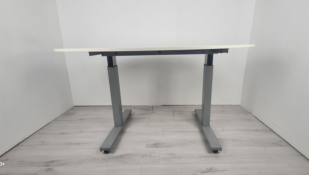 Немска елипсовидна конферентна и посетителска маса регулируемо повдига