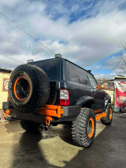 Продавам джип Ниссан Патрол