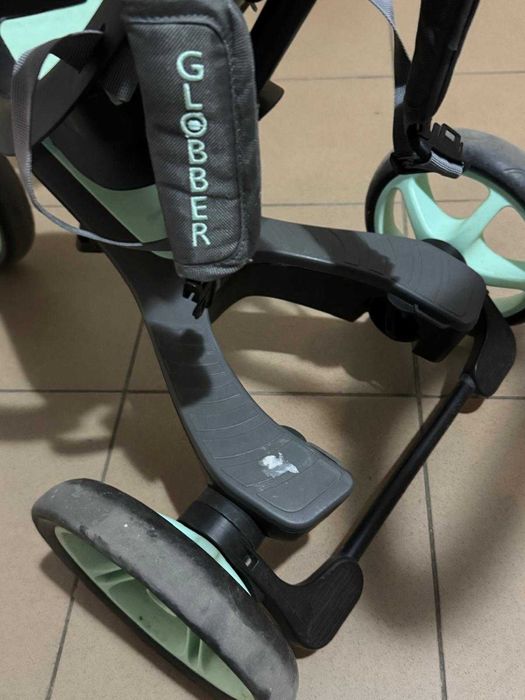 tricicleta Globber Explorer Trike 4 in 1 (în nuanța Mint / Verde mentă)