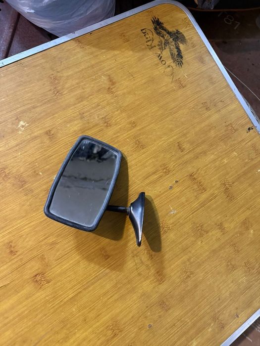 Продам зеркало на Ваз