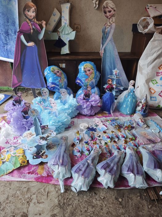 Украса за рожден ден : Ариел , Барби , Маша и Мечока, Елза и Ана