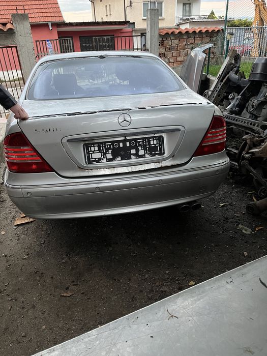 Продавам Мерцедес w 220 на части.