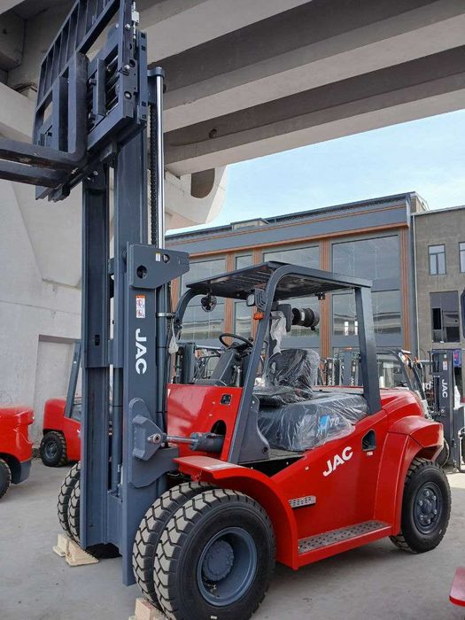 Вилочный Погрузчик Авто Кара Avto Kara  7 тонный JAC