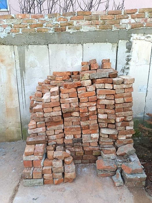 Caramida ramasa de la demolare - 1 leu bucata. 500 bucati
