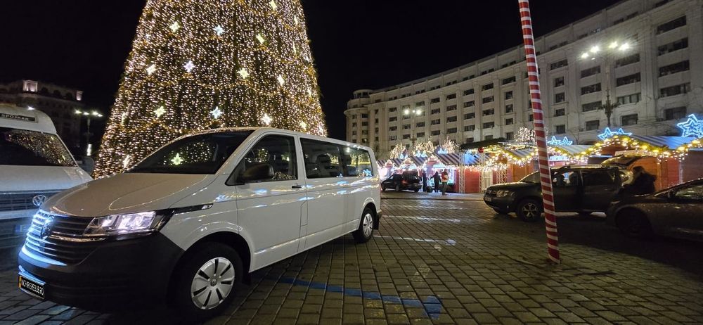 Inchriere microbuz 8+1 locuri rent a car 9 sits