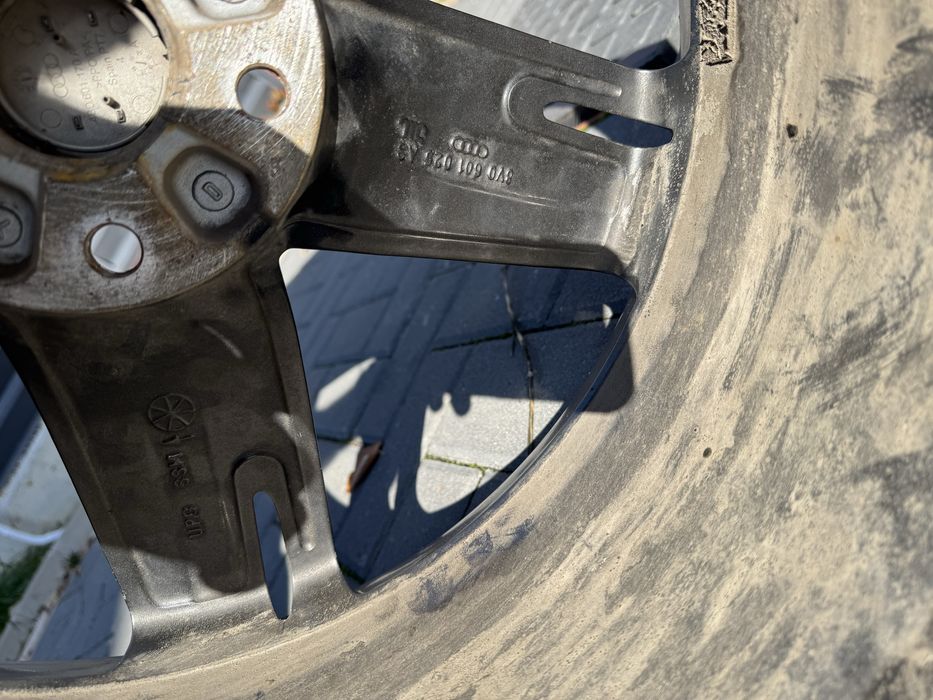 OEM оригинална джанта 19 за Audi / Ауди A3 / S3