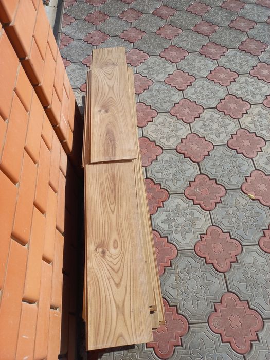 Продам Ламинат 8мм