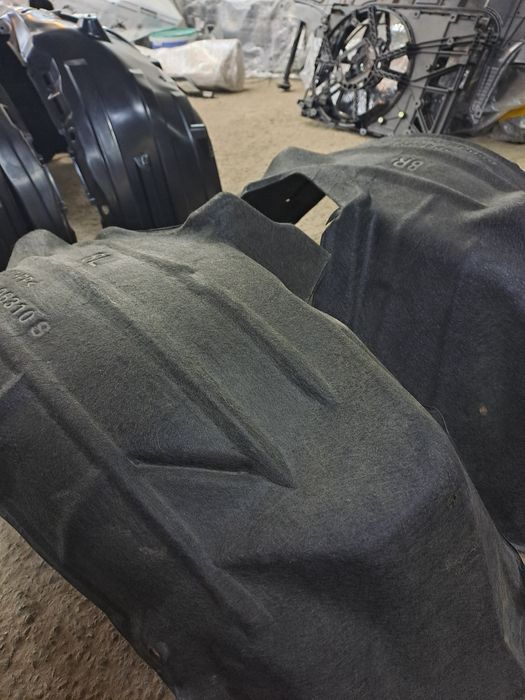 Подкрылки для Camry 70