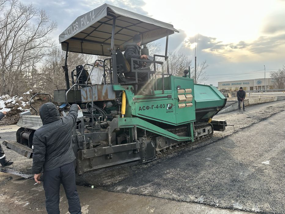 Продам Асфальтоукладчик