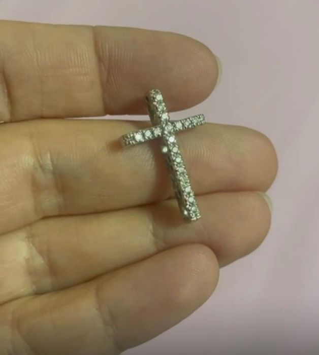 Pandantiv din aur 18k cu diamante naturale