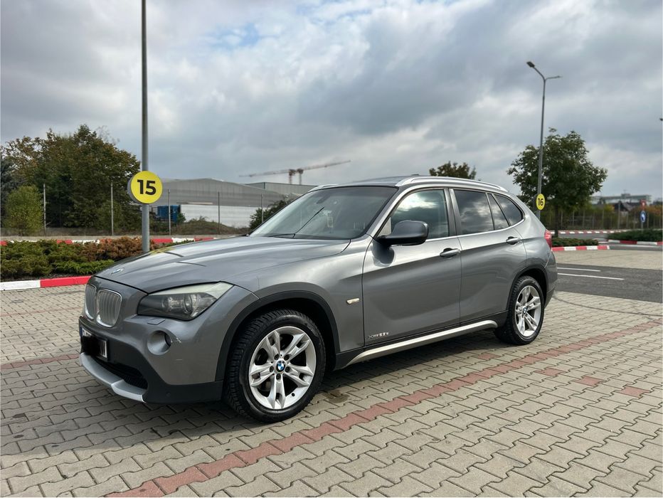BMW X1 2011
