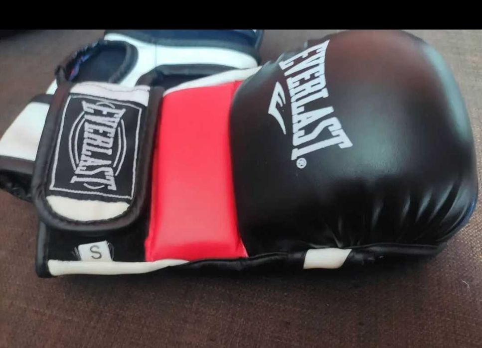 Перчатки Everlast – для смешанных единоборств