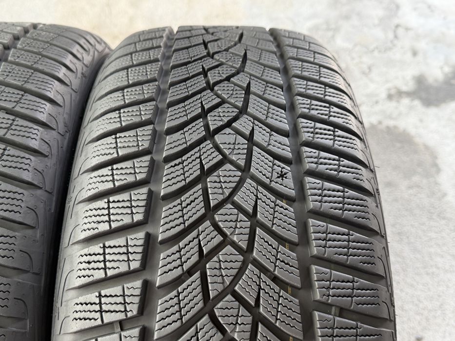 225/45/19 Goodyear 4Броя: 420€ 8.8мм като Нови