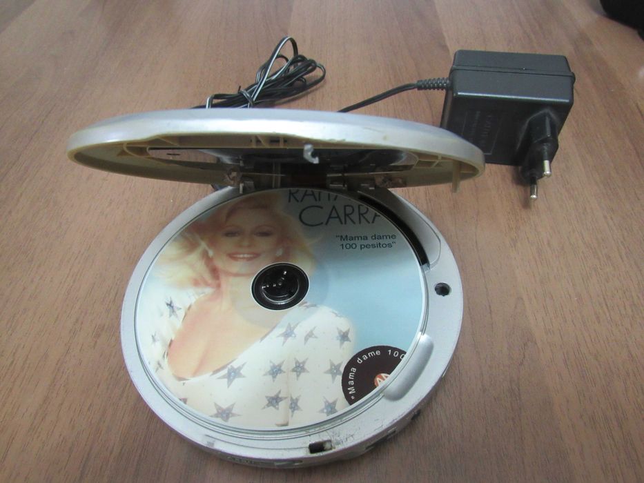 «Panasonic RX—CT990» и MW/FM Digital Radio CD player «DURABRAND CD—91»