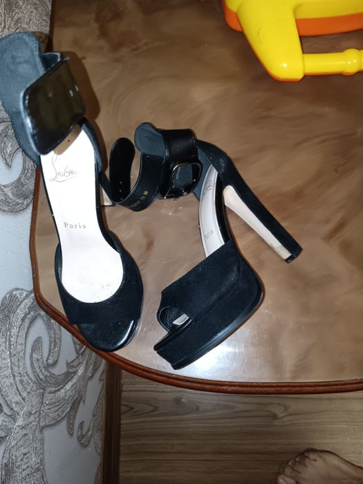 Босоножки женские