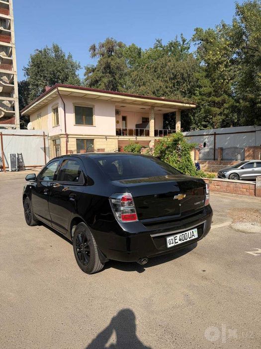 продаётся автомобиль