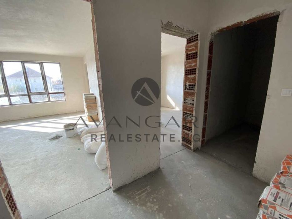 Продава се Тристаен апартамент в Пловдив, Остромила - 92 кв.м за 1153 €/кв.м - Снимка #6