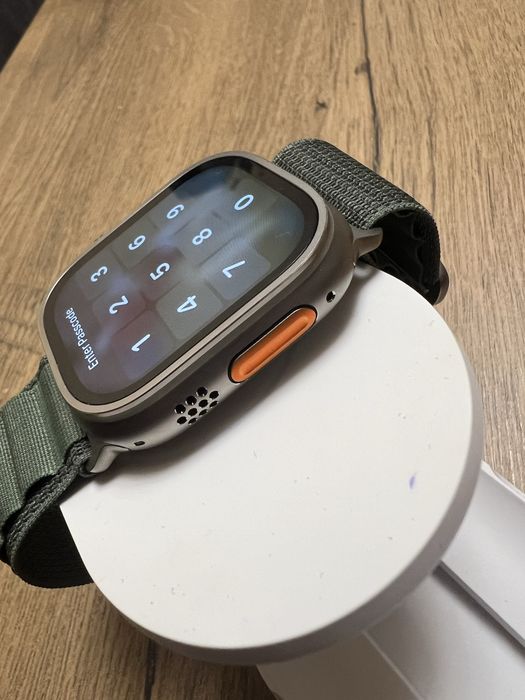 Продавам Apple Watch Ultra Gen1 49mm
