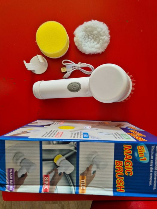 Намалена от 34лв-Четка за почистване MAGIC BRUSH 5 в 1 , НОВА