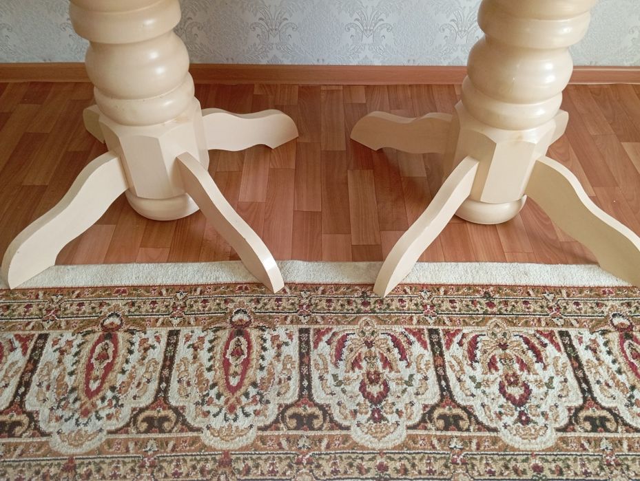 Продам стол раздвижной