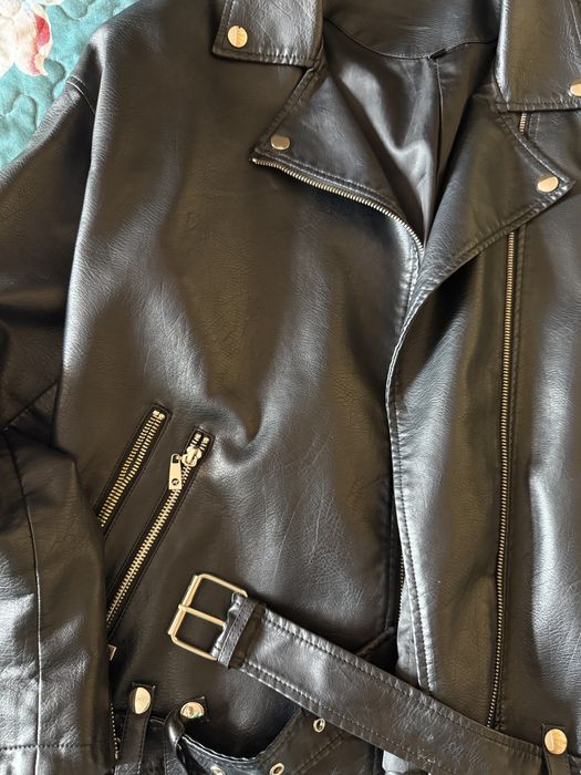 Кожанка новая в хорошем качестве