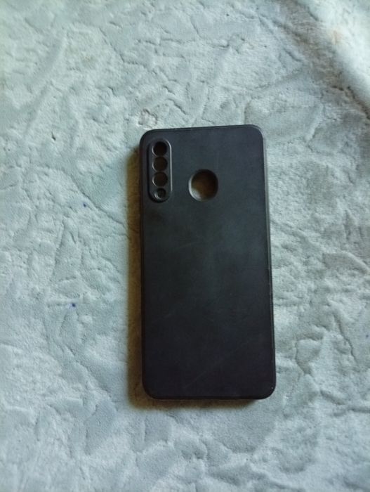 Продам HUAWEI Nova-4E