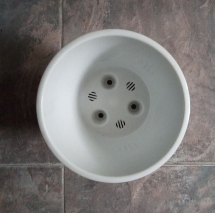 Горшок цветочный