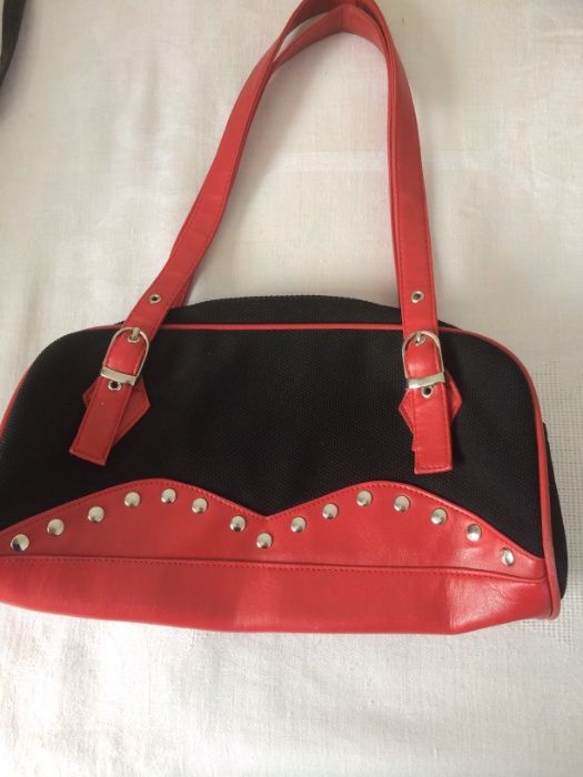 Намаление на Дамски чанти - различни, всяка с цена