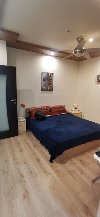 Отдава под наем апартамент