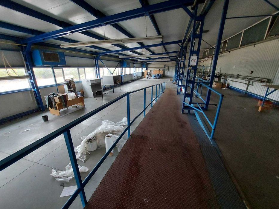 Продава се Промишлена сграда в Попово - 4500 кв.м за 159 €/кв.м - Снимка #4