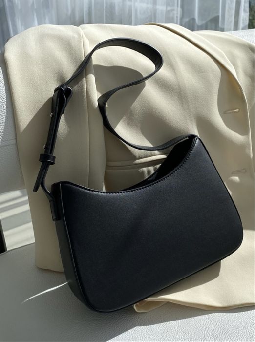 Сумочка багет чёрная