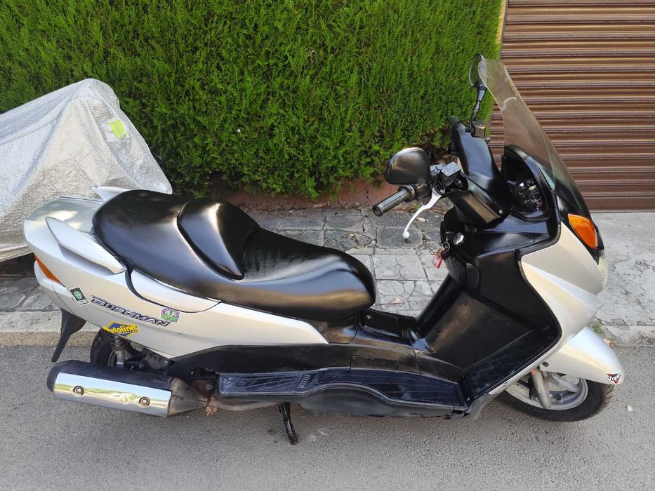 Сузуки Бъргман 125 Suzuki Burgman 125