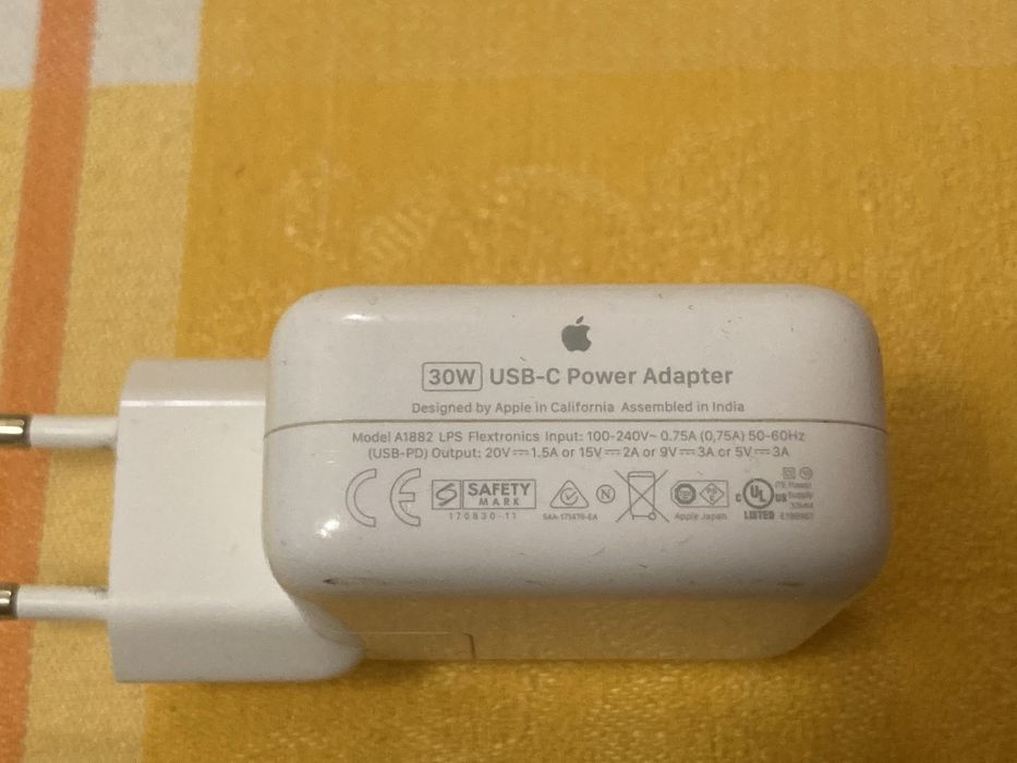 Apple A1882 30w . Incarcator macbook usb c. Adapter macbook 30w