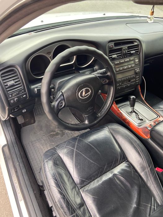 Продам lexus gs300