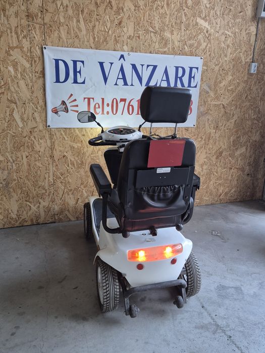 Cărucior scuter electric pentru persoane cu dizabilități sau bătrâni