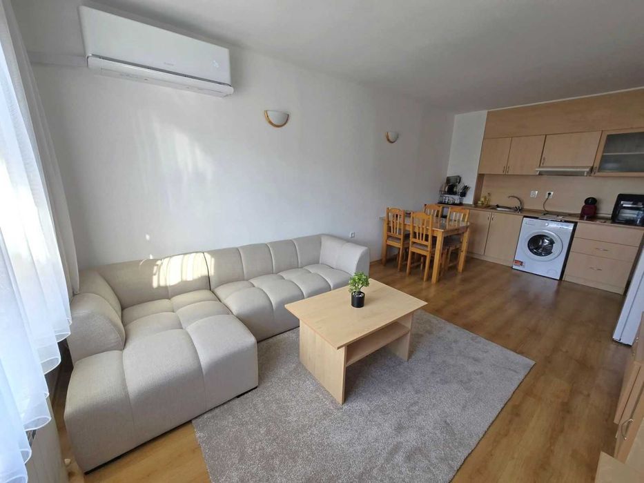 Дава се под наем Двустаен апартамент в Банско - 69 кв.м за 370 € - Снимка #2