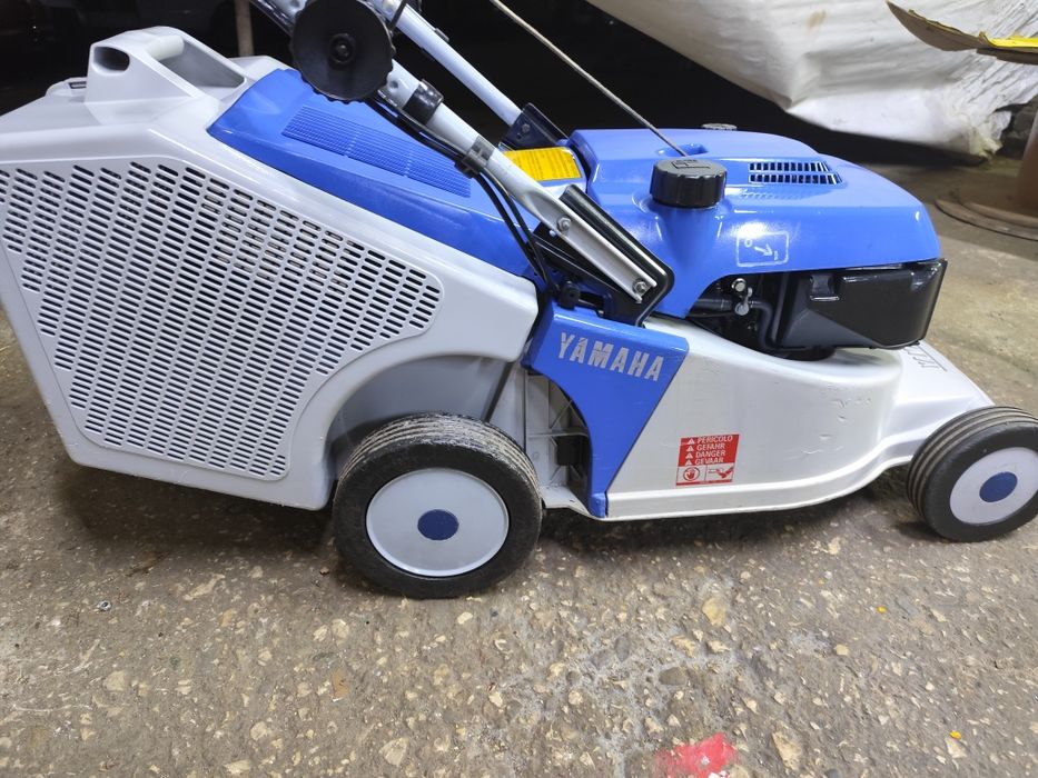 Самоходна бензинова косачка